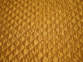 Подкладка стеганая золотая из полиэстера ДГ463