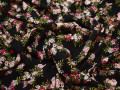 Плательная черная розовая ткань цветы полиэстер ЕБ338