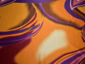 Атлас оранжевый фиолетовый абстрактный узор полиэстер ББ526