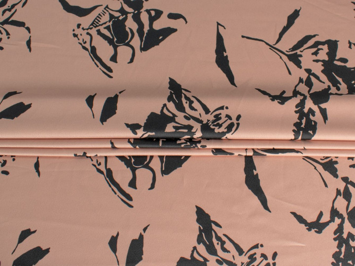 Плательная пудрово-розовая черная ткань цветочный принт ЕВ3156