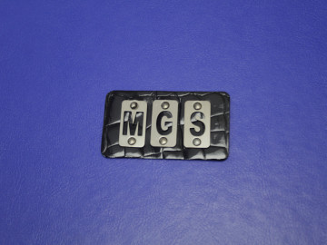 Нашивка патч черного цвета с надписью MGS